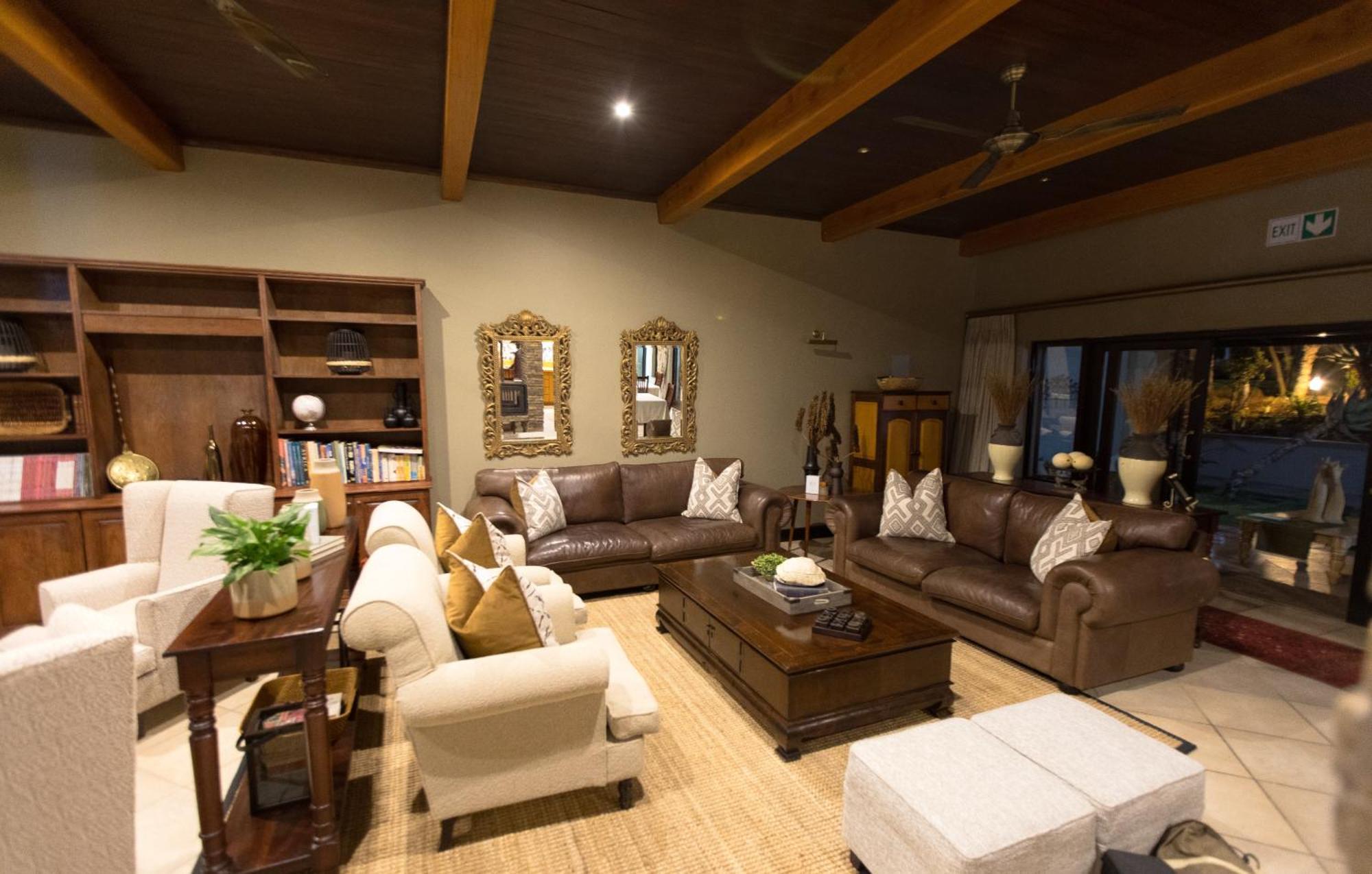 Swartberg Private Game Lodge Oudtshoorn Exteriör bild