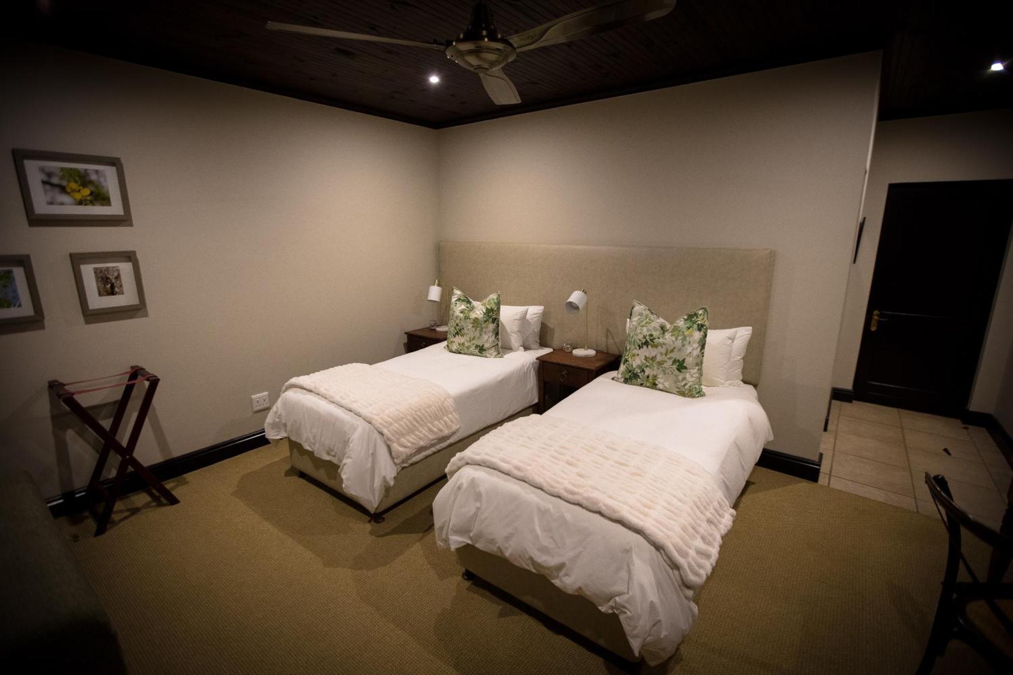 Swartberg Private Game Lodge Oudtshoorn Exteriör bild